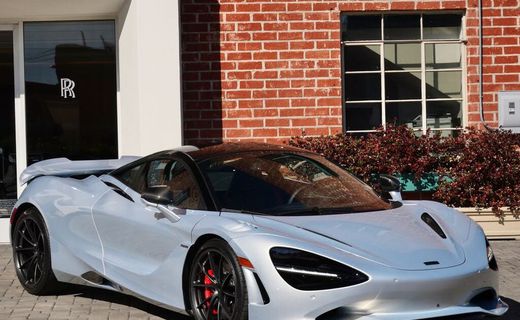 2026 McLaren 750S