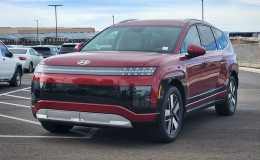 2026 Hyundai Ioniq 9 SEL