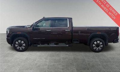 2024 GMC Sierra HD Denali