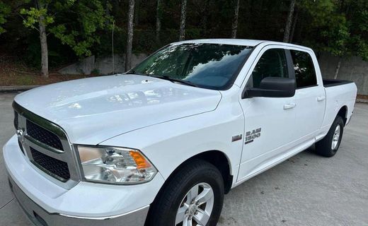 2020 Ram 1500 SLT