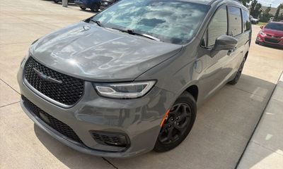 2021 Chrysler Pacifica Touring