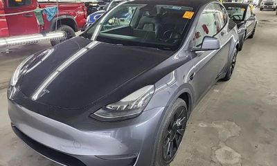 2020 Tesla Model Y Performance