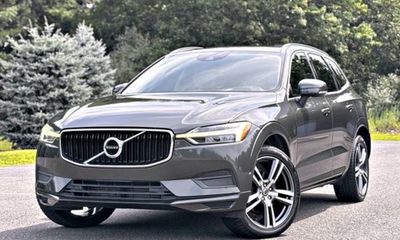 2018 Volvo XC60 Momentum