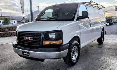 2016 GMC Savana 2500