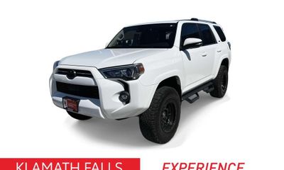 2023 Toyota 4RUNNER SR5