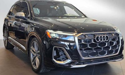 2025 Audi SQ7 Quattro Premium Plus