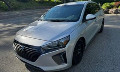 2018 Hyundai Ioniq SEL W Tech