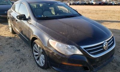 2011 Volkswagen Passat Sport