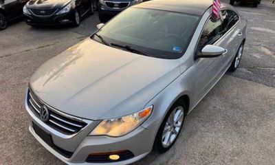 2009 Volkswagen Passat Luxury