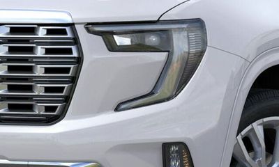 2025 GMC Acadia Denali
