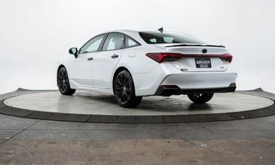 2022 Toyota Avalon XSE