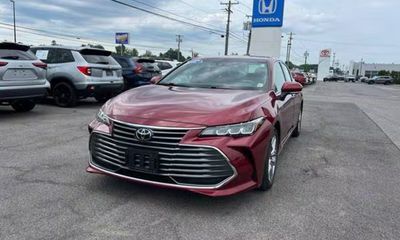 2022 Toyota Avalon XLE