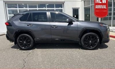 2022 Toyota RAV4 SE