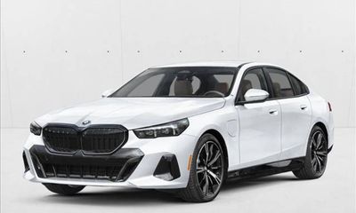 2027 BMW 550e xDrive