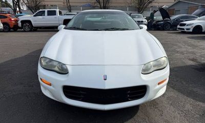 2002 Chevrolet Camaro Base