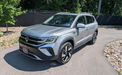 2024 Volkswagen Taos 4MOTION SEL