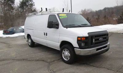 2013 Ford E-Series E 150 Cargo