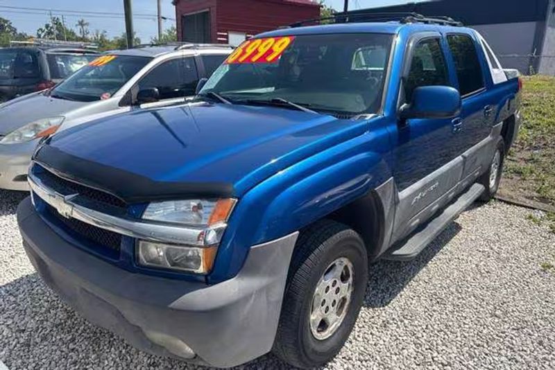 2003 Chevrolet Avalanche — a typically priced live listing