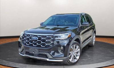 2025 Ford Explorer Platinum