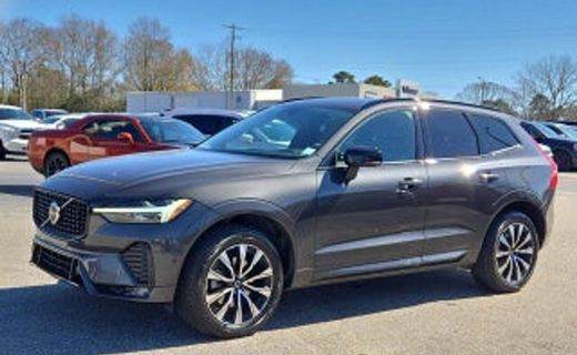 2023 Volvo XC60 Plus Bright