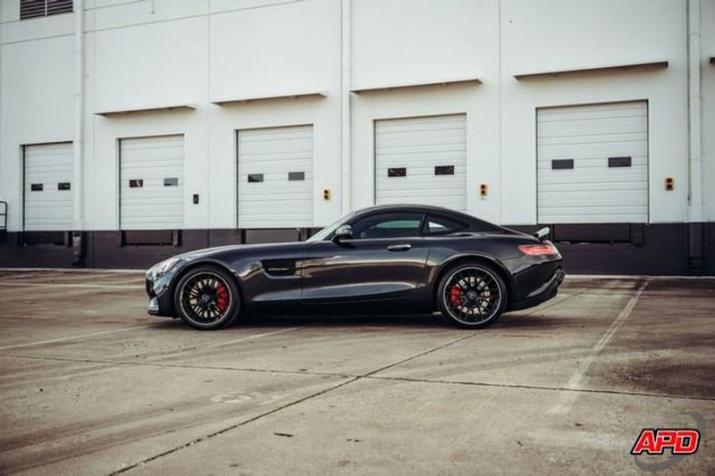 2016 Mercedes Benz Amg Gt — a typically priced live listing