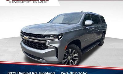 2023 Chevrolet Suburban LS