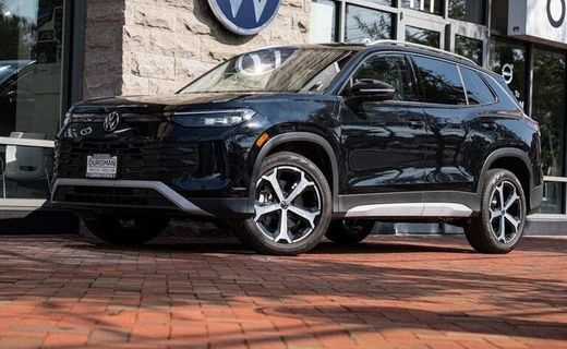 2026 Volkswagen Tiguan 4MOTION SE