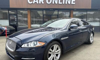 2011 Jaguar XJ Base