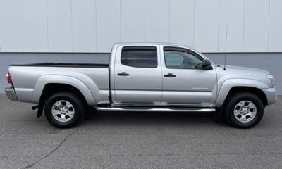2013 Toyota Tacoma Delux