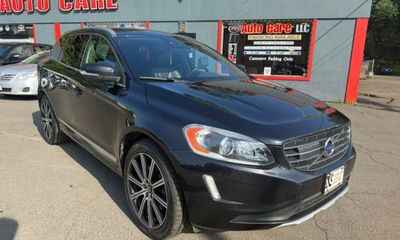 2015 Volvo XC60 Platinum NON R