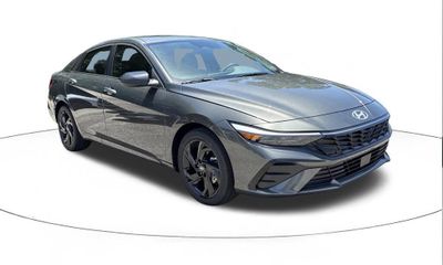 2026 Hyundai Elantra SEL Sport Premium