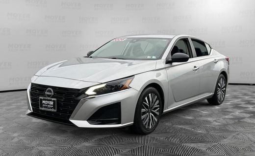 2024 Nissan Altima SV