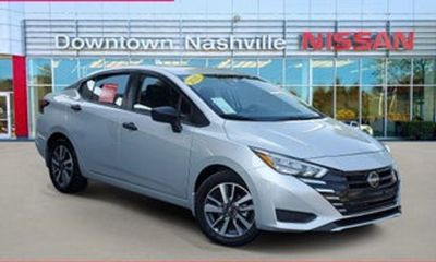 2024 Nissan Versa SR
