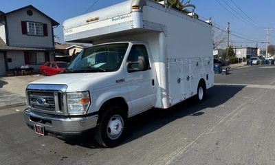 2017 Ford E-350