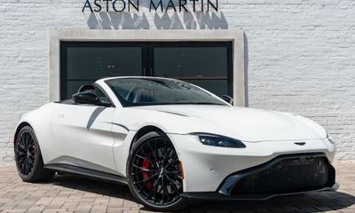 2023 Aston Martin Vantage Roadster