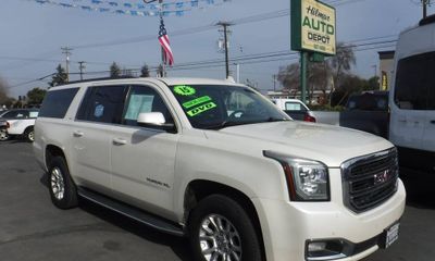 2015 GMC Yukon XL SLT