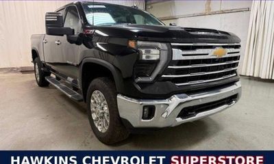 2025 Chevrolet Silverado HD LTZ