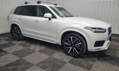 2023 Volvo XC90 Plus Dark