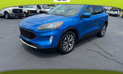 2020 Ford Escape Titanium
