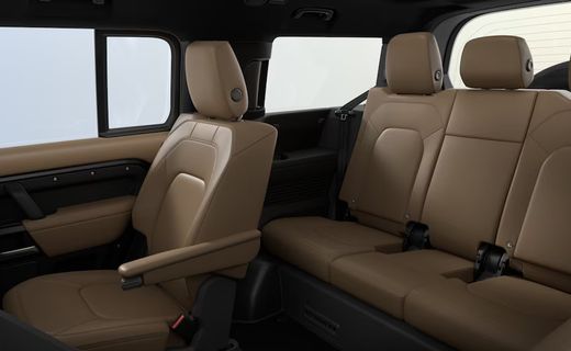 2026 Land Rover Defender 130 SE