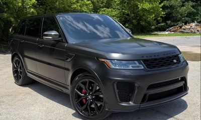 2022 Land Rover Range Sport SVR Carbon Edition