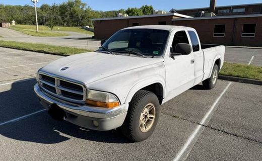 2000 Dodge Dakota Base