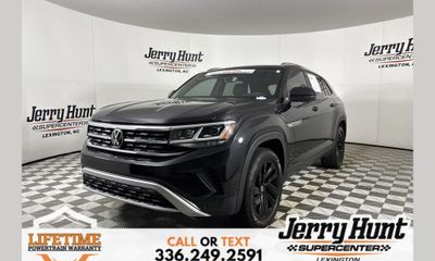 2023 Volkswagen Atlas Cross Sport SE
