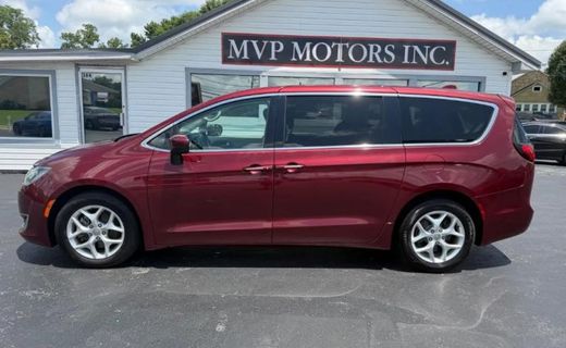 2017 Chrysler Pacifica Touring L