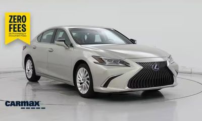 2021 Lexus ES 300H Ultra Luxury