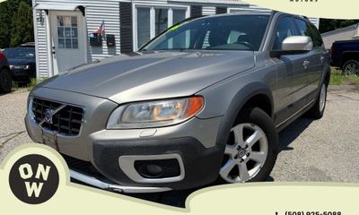 2008 Volvo XC70 32