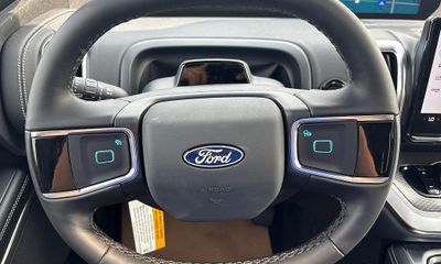 2027 Ford Expedition MAX Platinum