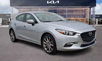 2018 Mazda MAZDA3 Touring