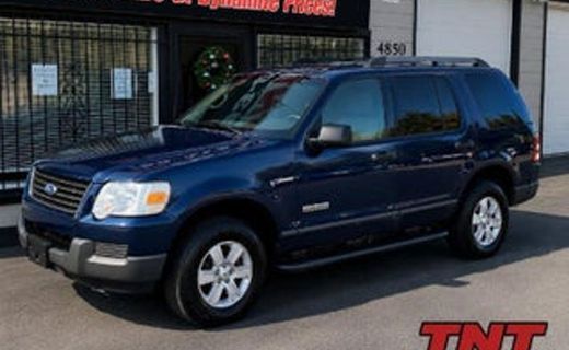 2004 Ford Explorer XLT