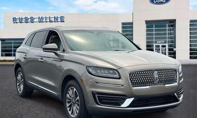 2020 Lincoln Nautilus Standard